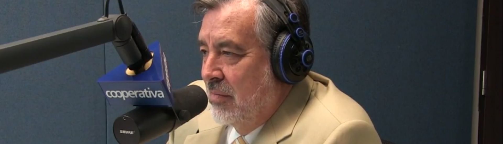 Alejandro Guillier en radio cooperativa