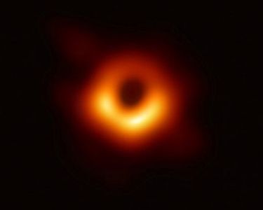 foto de agujero negro