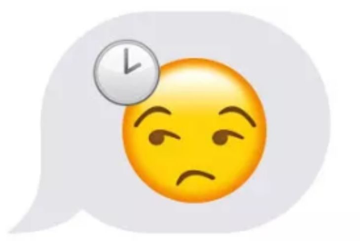 Imagen de emoji esperando algo