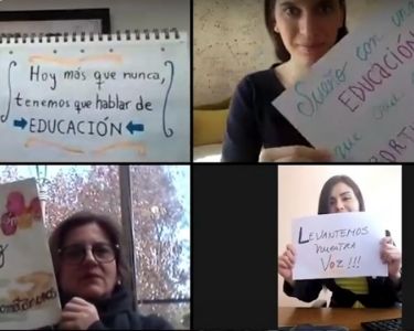 Imagen de varios estudiantes y profesores conversando por zoom con carteles sobre la importancia de la educación
