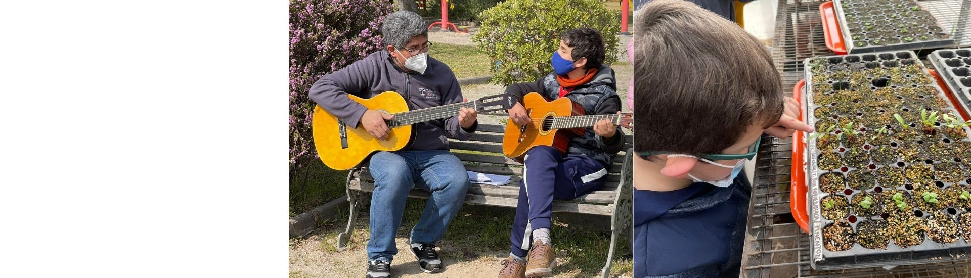 Profesor antonio junto a unos de sus estudiantes tocando la guitarra