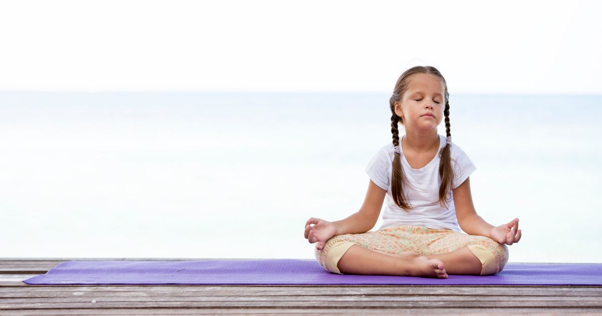 Yoga para niños: beneficios y cómo empezar