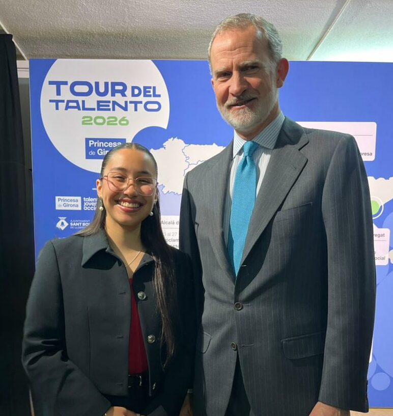 Joven profesora chilena participó del "Tour del Talento" presidido por el Rey Felipe VI
